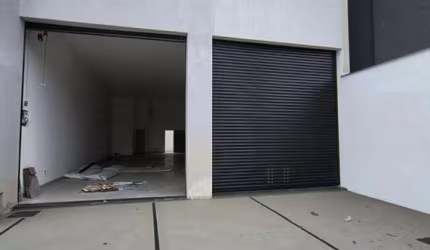 Loja para Locação em Cabo Frio, Novo Portinho, 2 banheiros