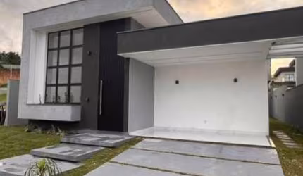 Casa para Venda em São Pedro da Aldeia, Nova São Pedro, 3 dormitórios, 1 suíte, 3 banheiros, 2 vagas