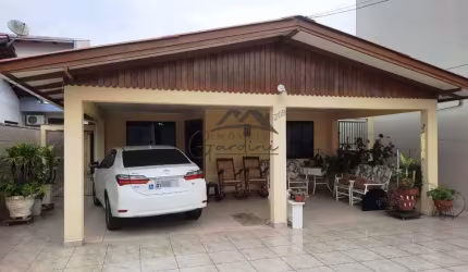 Casa com 3 quartos à venda na Rua Imaruí, 309, São Judas, Itajaí por R$ 850.000