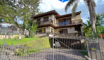 Casa com 7 quartos à venda na Rua Almirante Delamare, 135, Tristeza, Porto Alegre por R$ 1.915.000