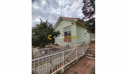 Casa em condomínio fechado com 3 quartos à venda na Acesso das Araucárias, 156, Santa Tereza, Porto Alegre por R$ 380.000