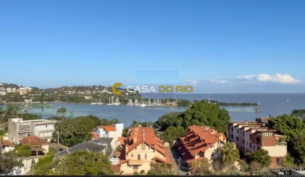 Casa com 5 quartos à venda na Rua Goitacaz, 349, Vila Assunção, Porto Alegre por R$ 1.300.000