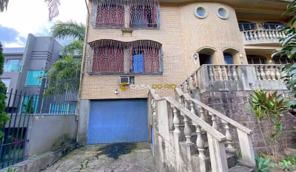Casa com 3 quartos à venda na Praça José Assunção, 42, Vila Assunção, Porto Alegre por R$ 532.000