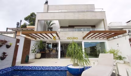 Casa com 4 quartos à venda na Rua Conselheiro Xavier da Costa, 2439, Jardim Isabel, Porto Alegre por R$ 2.650.000