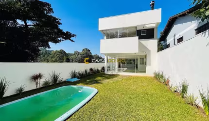 Casa em condomínio fechado com 3 quartos à venda na Avenida Juca Batista, 2705, Hípica, Porto Alegre por R$ 990.000