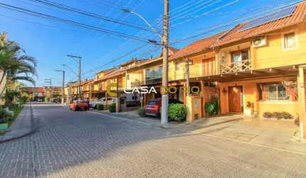 Casa com 3 quartos à venda na Avenida Edgar Pires de Castro, 1286, Hípica, Porto Alegre por R$ 475.000