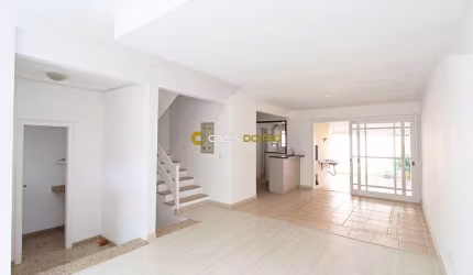 Casa em condomínio fechado com 3 quartos à venda na Avenida Copacabana, 255, Vila Assunção, Porto Alegre por R$ 1.300.000