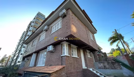 Casa com 2 quartos para alugar na Rua Doutor Armando Barbedo, 1200, Tristeza, Porto Alegre por R$ 4.900