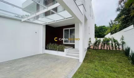 Casa com 3 quartos à venda na Rua Padre João Batista Reus, 366, Vila Conceição, Porto Alegre por R$ 1.240.000