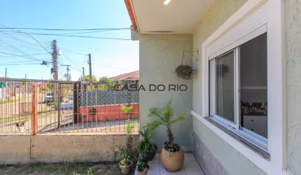 Casa com 2 quartos à venda na Rua Ruth Totta, 125, Hípica, Porto Alegre por R$ 245.000