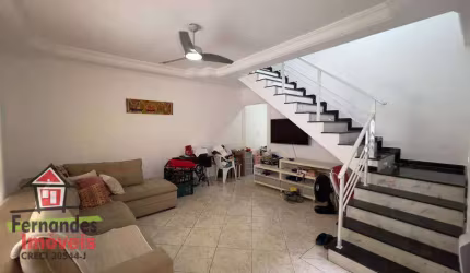 Excelente Sobrado com 3 dormitórios 3 banheiros  à venda 124 m² por R$ 790.000  Boqueirão  Praia Grande SP