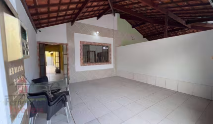 Casa térrea semi-mobiliada com 2 dormitórios sendo 1 suíte para alugar definitivo pacote 80 m² por R$ 3.500 mês  Ocian  Praia Grande SP