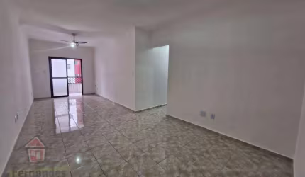 Apartamento com 2 dormitórios sendo 1 suíte 300 metros da praia à venda, 89 m² por R$ 450.000  Canto do Forte  Praia Grande SP