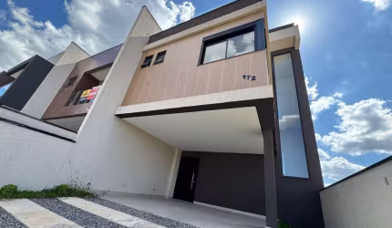 Casa à venda em São José dos Pinhais/PR