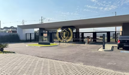 Sobrado de Alto Padrão em Condomínio Fechado