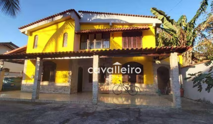 Casa no centro de marica