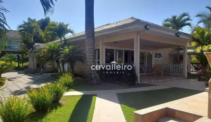 Casa com 4 dormitórios à venda, 328 m² por R$ 1.600.000,00 - Ubatiba - Maricá/RJ