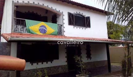 Casa com 4 quartos, com 232 m², à venda por R$ 600.000 - Itapeba - Maricá/RJ