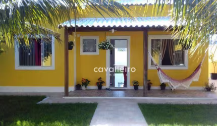 Casa com 4 quartos, sendo 1 suíte,  com 145 m² por R$ 600.000 - Itapeba - Maricá/RJ