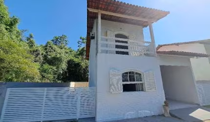 Casa com 2 dormitórios à venda, 106 m²  - Flamengo - Maricá/RJ