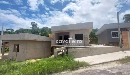 Casa  com  03 quartos, sendo 01 suíte em Itapeba - Maricá