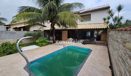 Casa Duplex no condomínio Bosque de Itapeba, 4 Quartos, 2 Suítes, Piscina e Churrasqueira, 1.380.000,00
