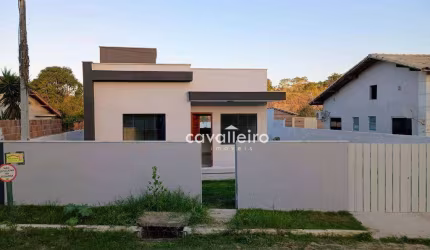 Casa com 2 quartos, sendo 1 suíte, com 66 m², à venda por R$ 380.000 - São José do Imbassaí - Maricá/RJ