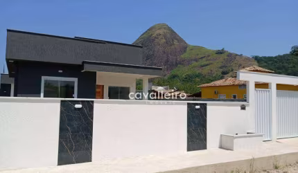 Casa com 2 quartos, sendo 1 Suíte, com Churrasqueira, com 72 m² , à venda por R$ 420.000 - Maricá/RJ
