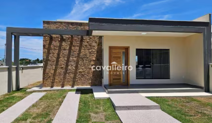 Casa no Cond. Vitória dos Anjos, com 2 Quartos (1 Suíte), 81 m² por R$ 440.000 - Caxito - Maricá/RJ