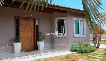 Casa com 3 quartos, sendo 1 suíte, com piscina e Sistema de captação de energia, à venda por R$ 850.000 , Maricá - RJ