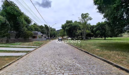 Terreno à venda, 670 m² por R$ 100.000,00 - Ubatiba - Maricá/RJ