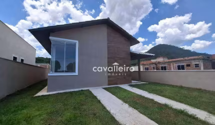 Casa com 02 quartos, sendo 01 suíte em condomínio proximo ao Centro de Maricá
