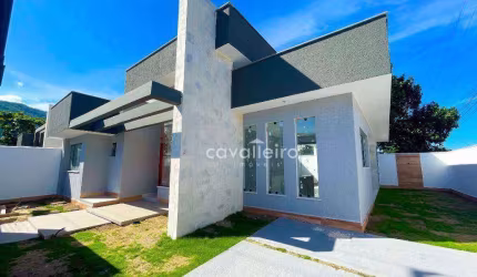 Casa com 3 dormitórios à venda, 103 m² por R$ 750.000,00 - São Bento da Lagoa - Maricá/RJ