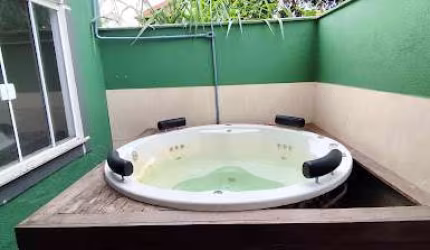 Apartamento com 2 dormitórios à venda, 47 m² por R$ 300.000,00 - Jardim Atlântico Central (Itaipuaçu) - Maricá/RJ
