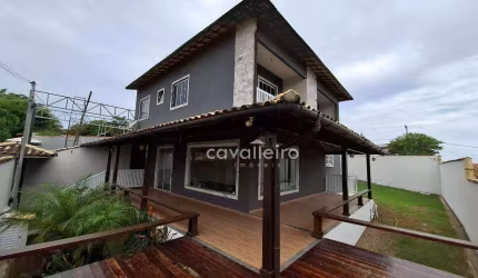 Casa com 04 qurtos, sendo 01 suíte, uma vista maravilhosa em Araçatiba - Maricá!