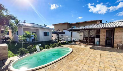 Casa Mobiliada em Condomínio com 2 quartos, piscina e área gourmet à venda, 130 m² por R$ 690.000 - Flamengo - Maricá/RJ