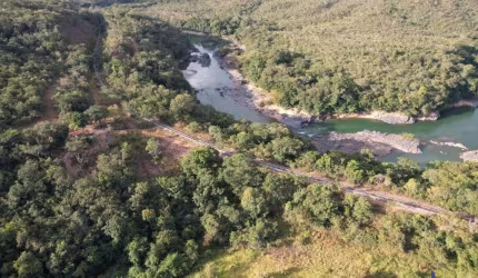 FAZENDA DUPLA APTIDÃO COM 213 ALQUEIRES EM LUZIÂNIA - GO