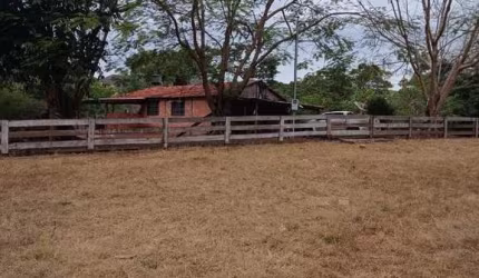 FAZENDA DUPLA APTIDÃO COM 66 ALQUEIRES EM TORIXORÉU-MT
