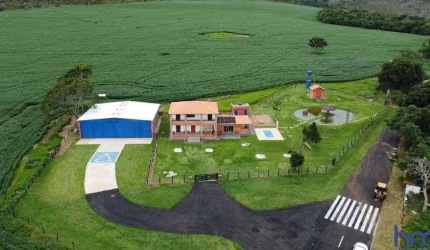 EXCELENTE FAZENDA COM 100 ALQUEIRES PAULISTAS EM PASSOS-MG DUPLA APTIDÃO