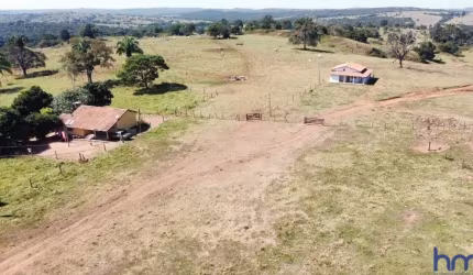FAZENDA COM 180 ALQUEIRES DUPLA APTIDÃO EM CALDAS NOVAS-GO