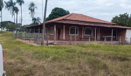FAZENDA COM 785 ALQUEIRES PARA PECUÁRIA EM TESOURO-MT