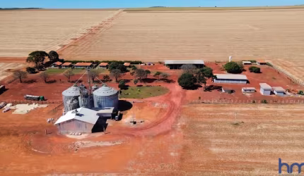 EXCELENTE FAZENDA COM 2.400 HECTARES PARA AGRICULTURA EM SÃO JOÃO D'ALIANÇA