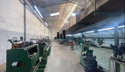 Galpão/Barracão à venda com escritório e mezanino - 500m2