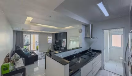 Lindo apartamento mobiliado com 66 m² util - 2 dormitórios, sendo 01 suíte e 2 vagas!