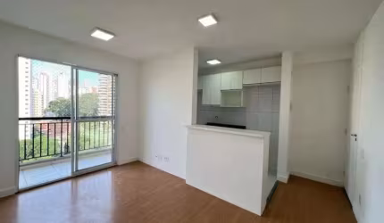 Apartamento com excelente localização Entre a Av. Giovanni Gronchi e Av. Francisco Morato