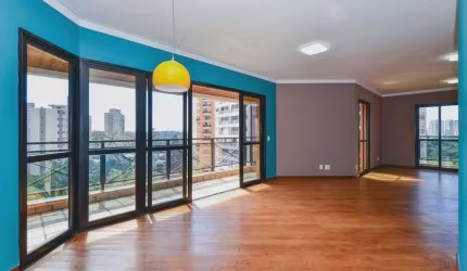 Excelente Apartamento 03 amplas sites + 04 vagas!