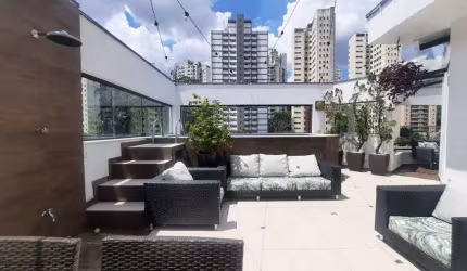 Charmosa Cobertura Duplex Reformada com excelente acabamento!