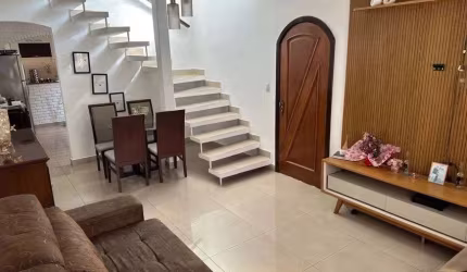Sobrado para venda possui 125 metros quadrados com 3 quartos em Jardim Ana Maria - São Paulo - SP