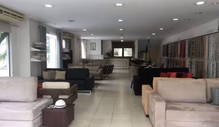 PRÉDIO COMERCIAL EXCELENTE LOCALIZAÇAO