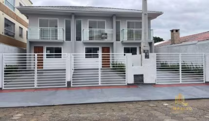 LINDO SOBRADO A VENDA EM PALHOÇA/SC